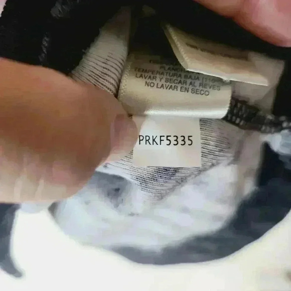 Banana Republic Shorts Womens Size 14 Black Green Striped Chino Casual Preppy - Picture 8 of 8